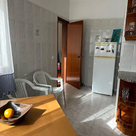 Apartment Em *